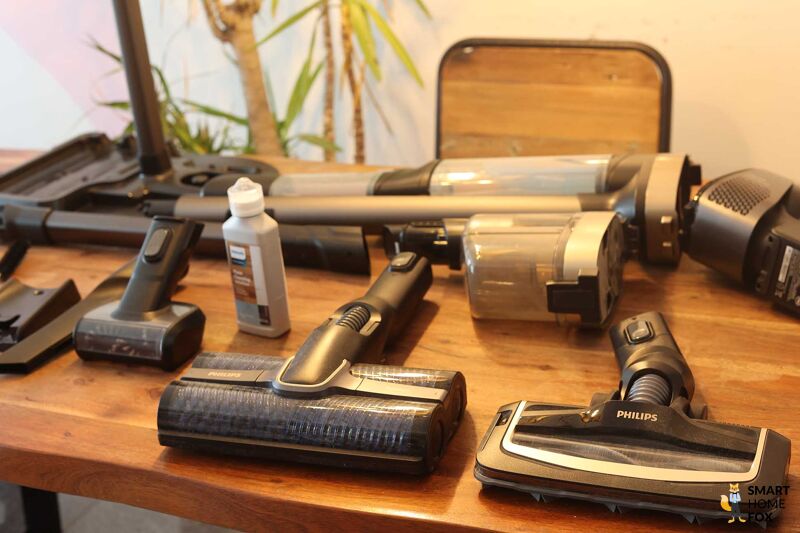 Das Zubehör des Philips Aquatrio 9000 Cordless in der Übersicht